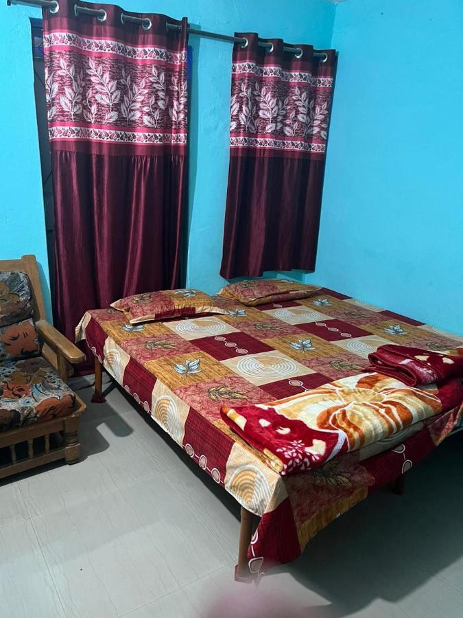 Shri Gamya Guest House 乌贾因 外观 照片