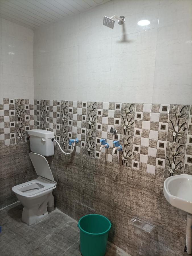 Shri Gamya Guest House 乌贾因 外观 照片