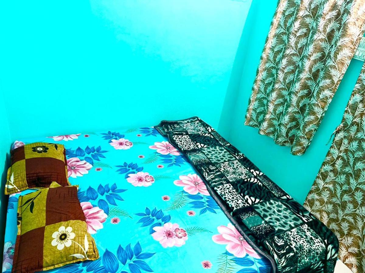 Shri Gamya Guest House 乌贾因 外观 照片
