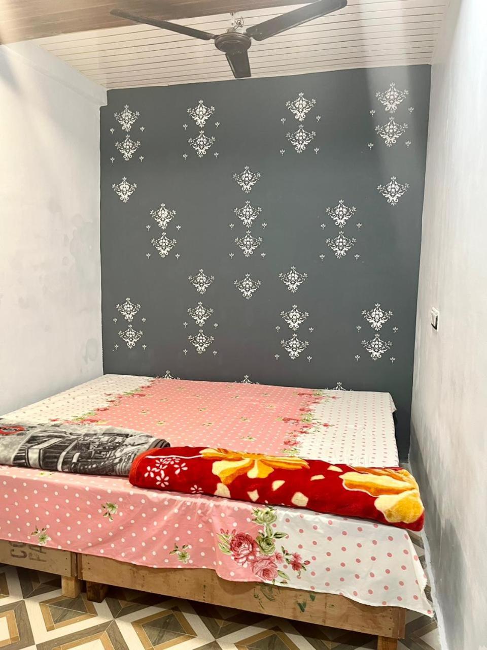 Shri Gamya Guest House 乌贾因 客房 照片